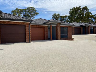 6 / 7 Dragonfly Drive, Seymour