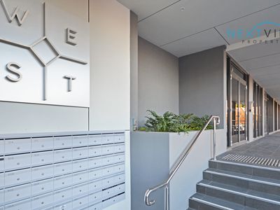 E802 / 11 Charles Street, Wickham