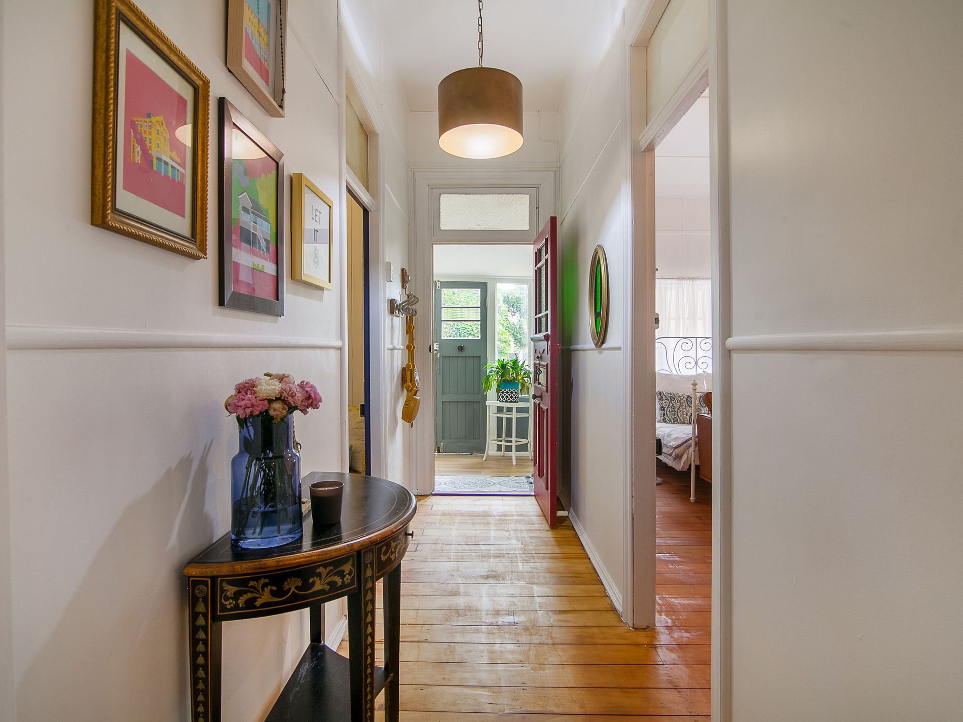 3 GLEBE ROAD, Newtown Ipswich Real Estate