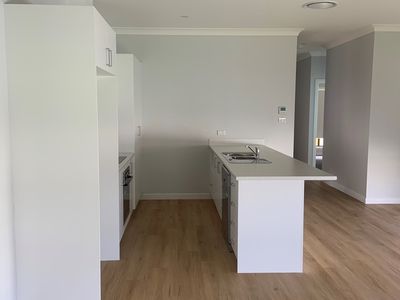 64B President Poincare Parade, Tanilba Bay