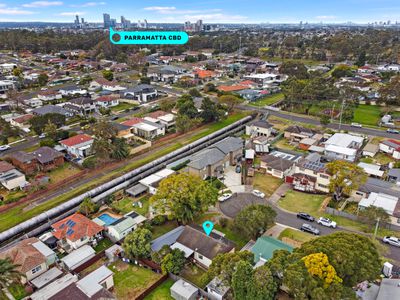 6 Croker Place, Guildford