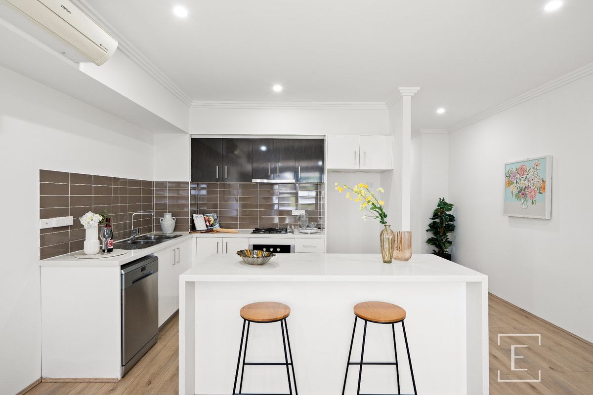 2 / 6 Station Street, Homebush