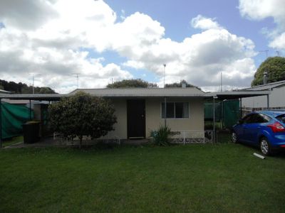 4 Hill Street, Donovans