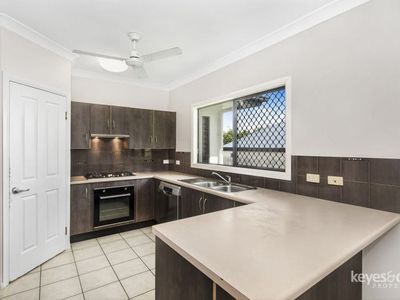 8 Bursaria Court, Douglas