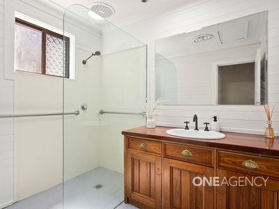 85 Iola Avenue, Farmborough Heights