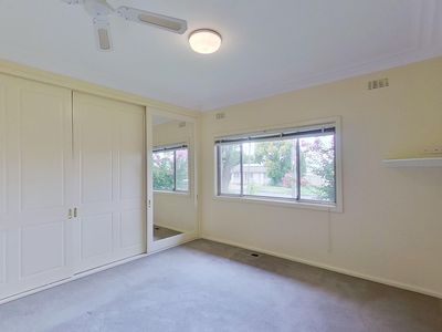 18 Laughton Street, Dubbo