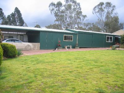 26 SCULLYS LANE, Heathcote