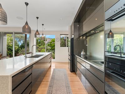 1 Stirling Drive, Castle Hill