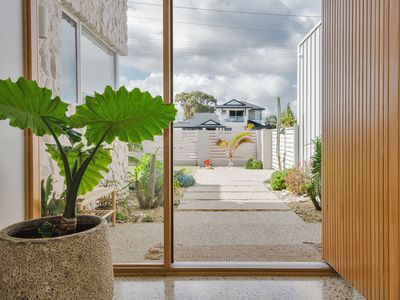 63 MURDOCH DRIVE, Singleton