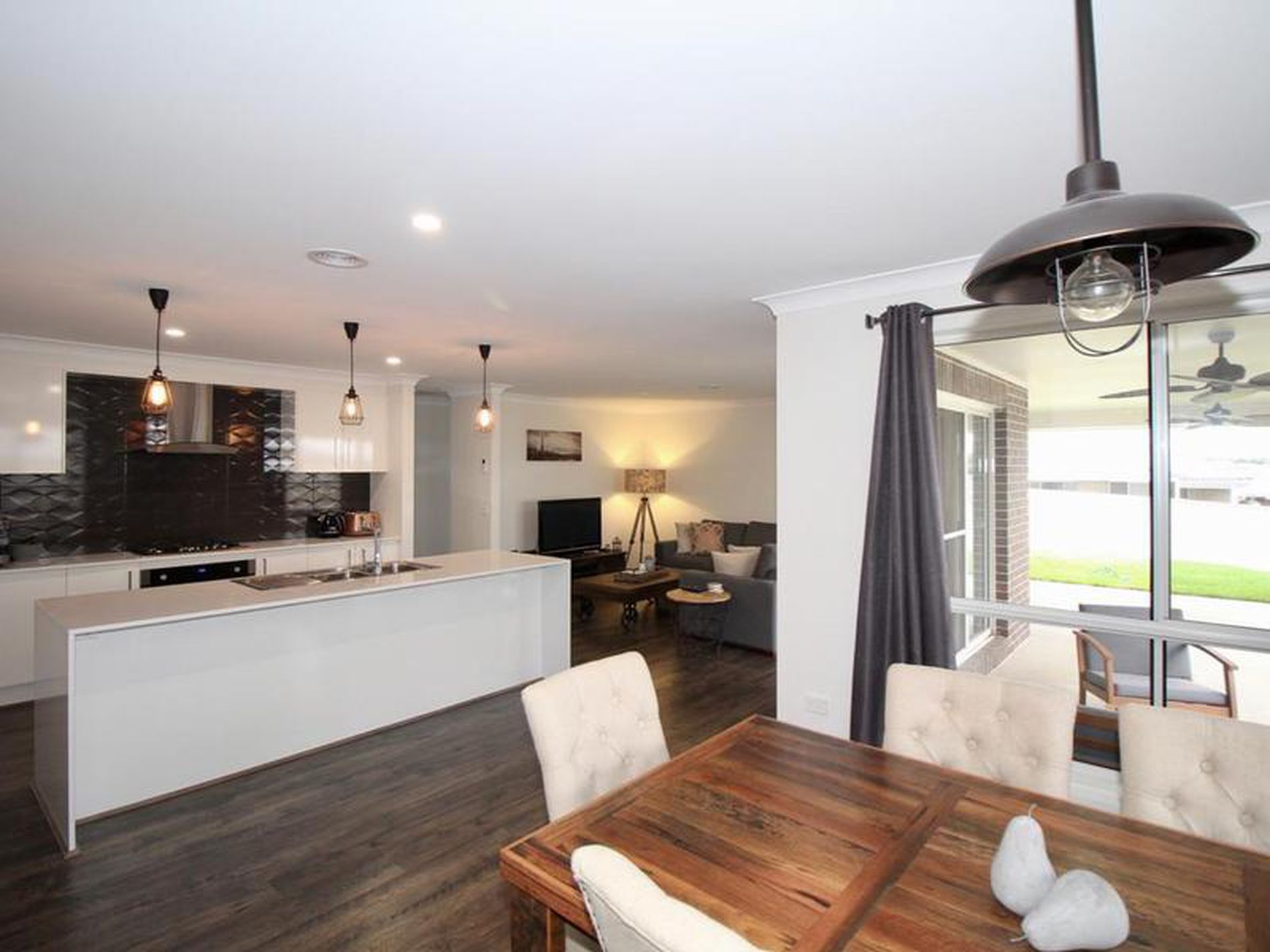 73 Graham Drive, Kelso