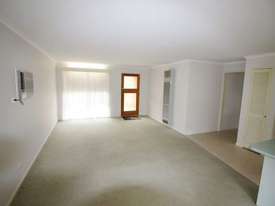 8A Calder Street, Manifold Heights