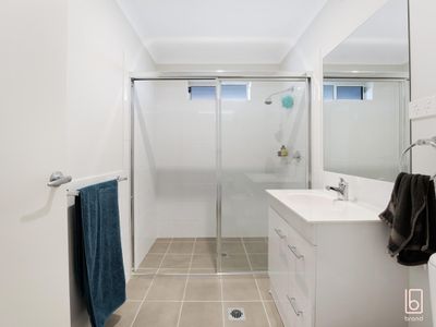 2 Eucalyptus Close, Hamlyn Terrace