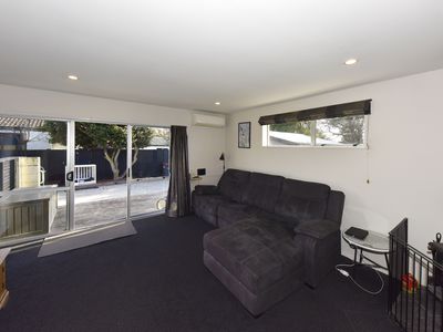 55 Solomon Avenue, Redwood