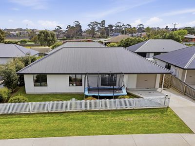 2 / 43 Adelaide Street, George Town