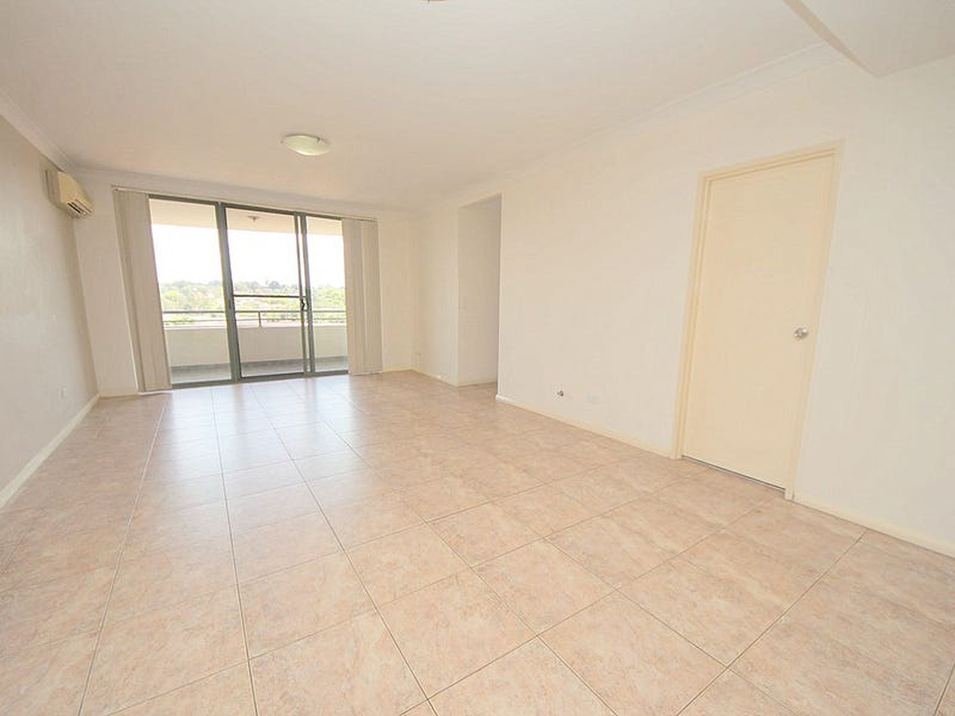 604 / 16-20 Meredith Street, Bankstown