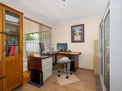 8A Siberia Close, Hannans
