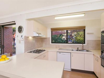7 / 4 Amie Court, Springwood