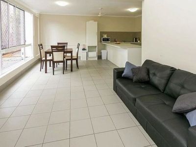 2 / 184 Torquay Road, Scarness