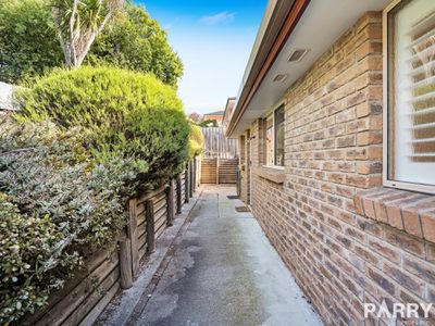 2 / 30 Pomona Road, Trevallyn