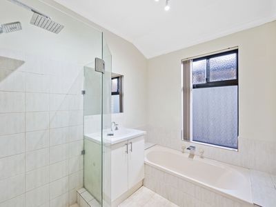 15B Horrocks Road, Booragoon