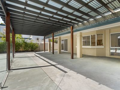 21 Tranquility Circuit, Helensvale