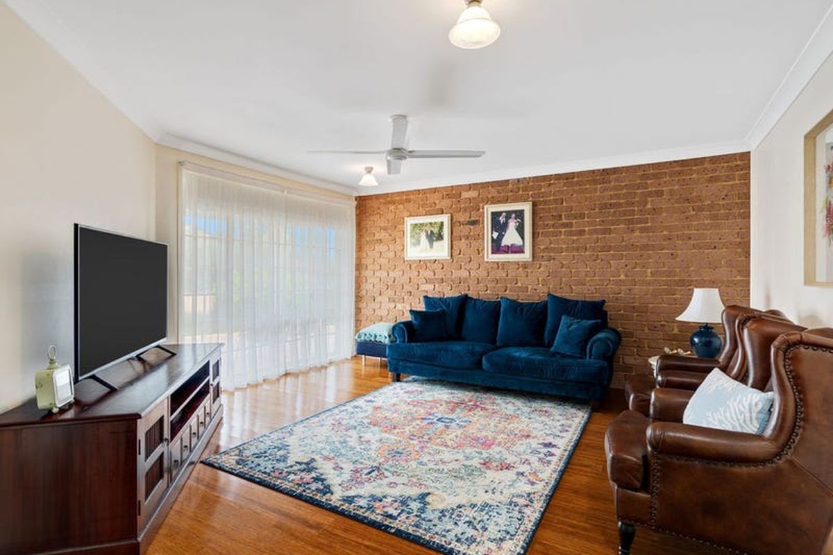 18 Michele Close, Green Point