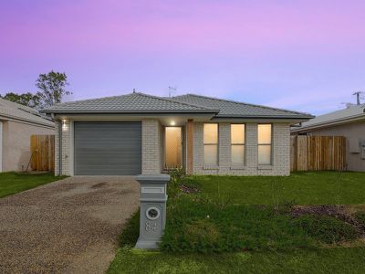 84 South Quarter Dr, Loganlea
