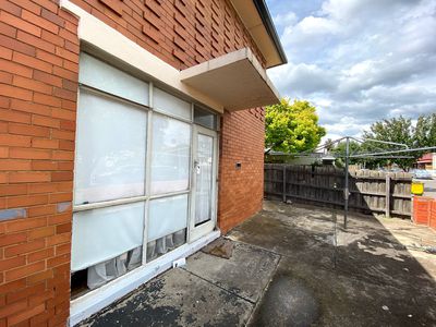 1 / 55 Swan Street, Footscray