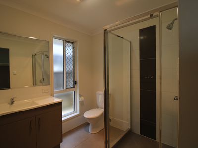 7 Bowerbird Street, Deebing Heights