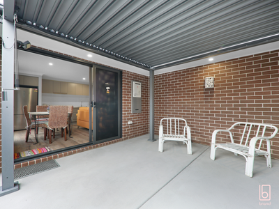 2 / 2 Natures Way, Cessnock