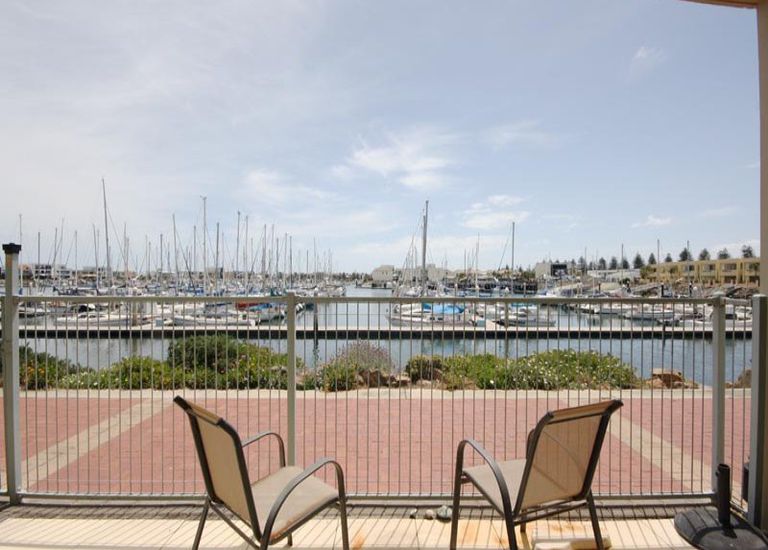 1 / 12 Arcadia Court, North Haven