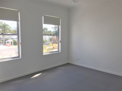 16 / 20 Careel Close, Helensvale