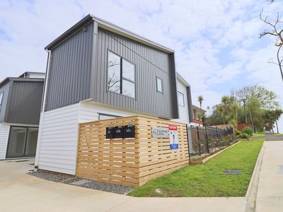 62A Glenmore Road , Sunnyhills