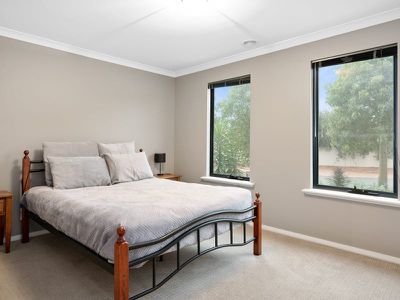 46 Longmore Parade, Broadwood