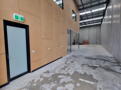 1 / 6 Literary Way, Williamstown
