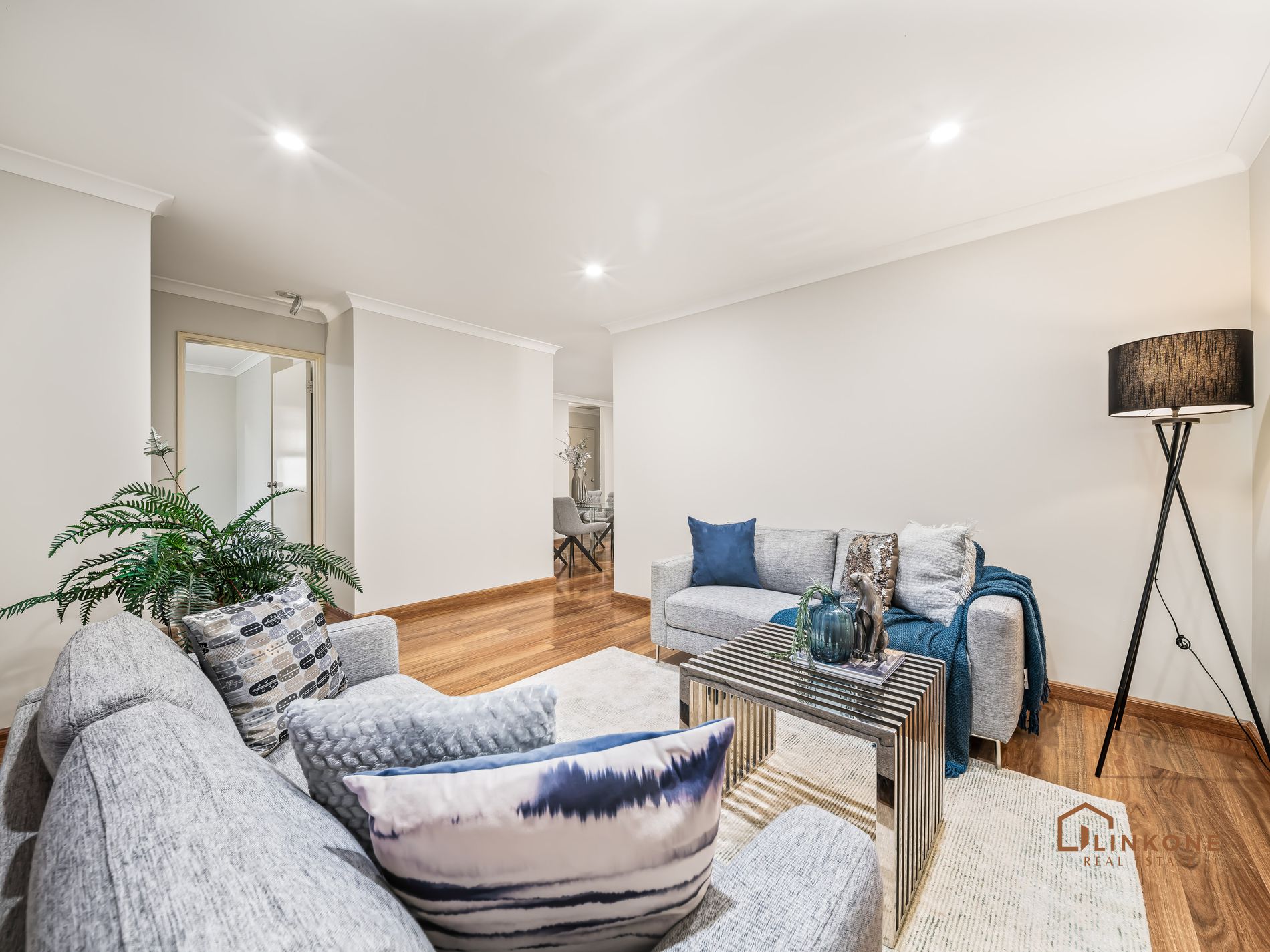 2 / 94 Hobbs Avenue, Como