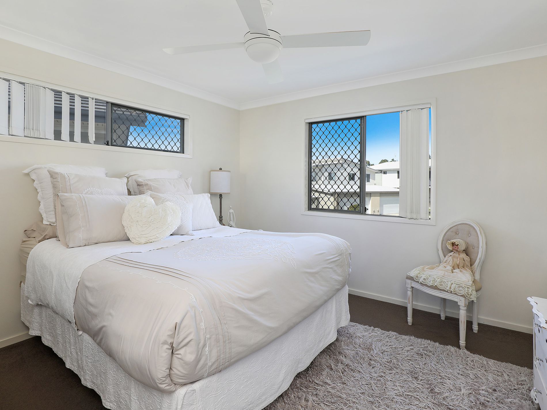 13 / 14 Photinia Crescent, Mountain Creek