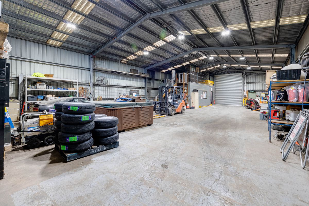 10A & 10B Everaise Court, Laverton North