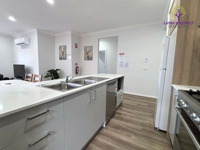 4 Springsure Street, Truganina