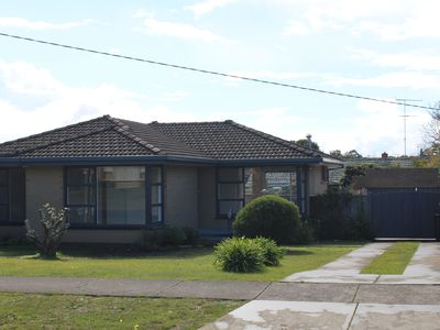 6 Walpole Avenue, Belmont