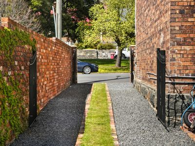 24 Cimitiere Street, Launceston
