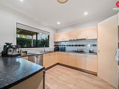 11 London Court, Cecil Hills
