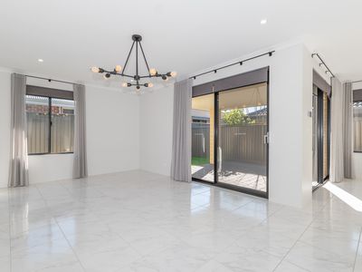6 Nicklup Street, Harrisdale