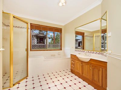20 Sunningdale Avenue, Rochedale South