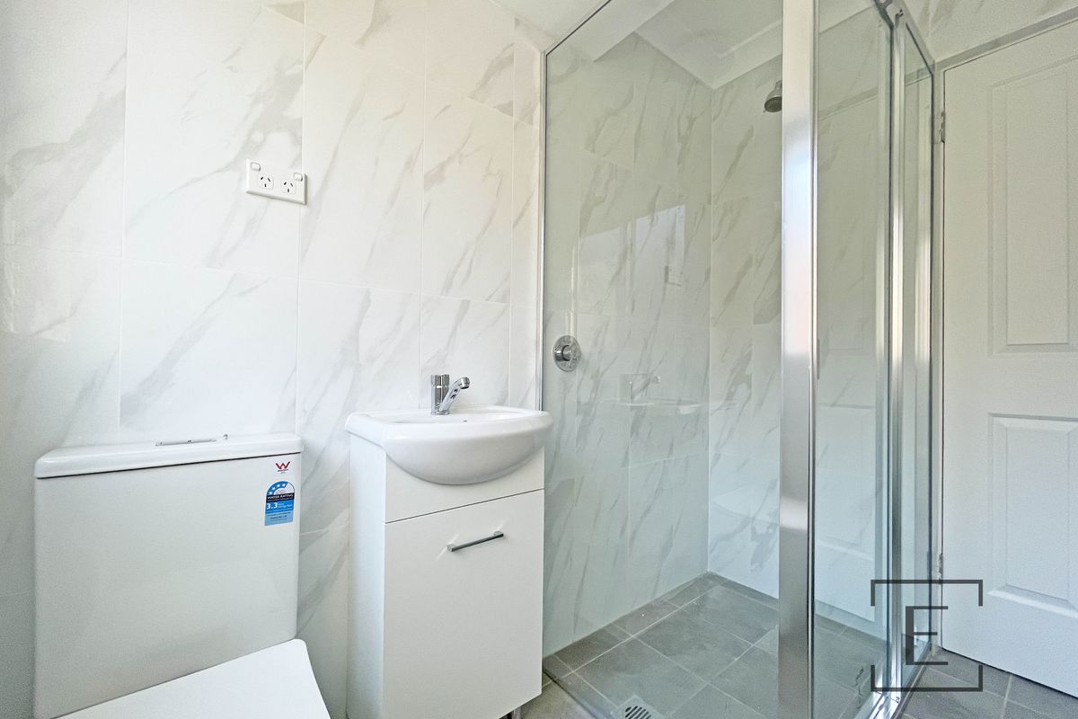 2 / 6 Punt Road, Gladesville