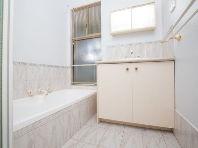 16B Spoonbill Crescent, South Hedland