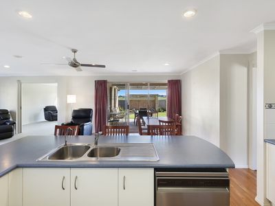 4 Dunroe Court, Warrnambool