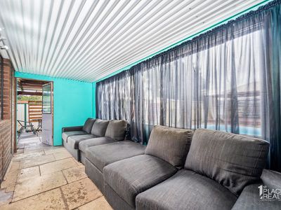 5 Simmons Loop, Parmelia