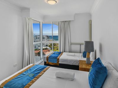 10TH FLOOR / 2 19th Avenue, Palm Beach