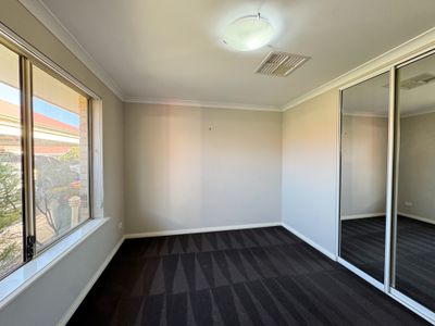 2 / 1 Ochiltree Street, Somerville